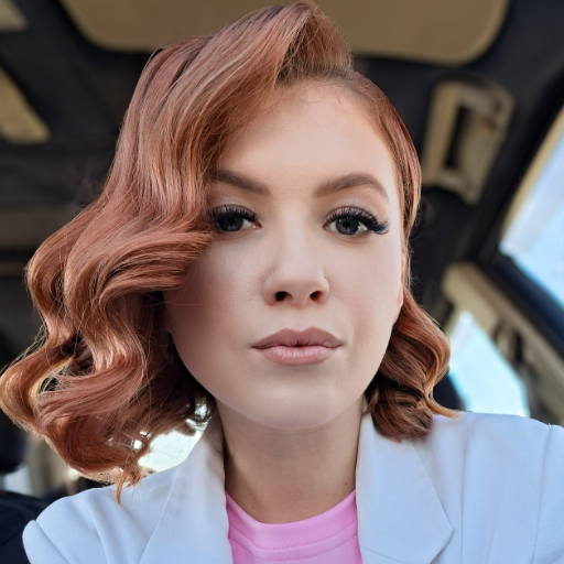 Поліна 